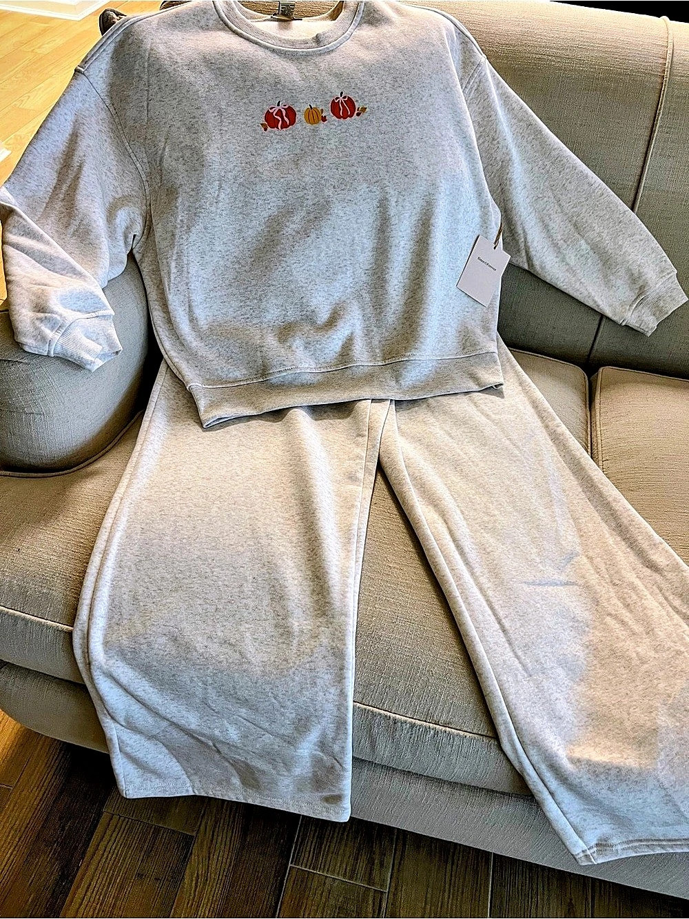 Since&Forever Gray Pumpkin Sweatshirt/Sweatpants Set Large NWT